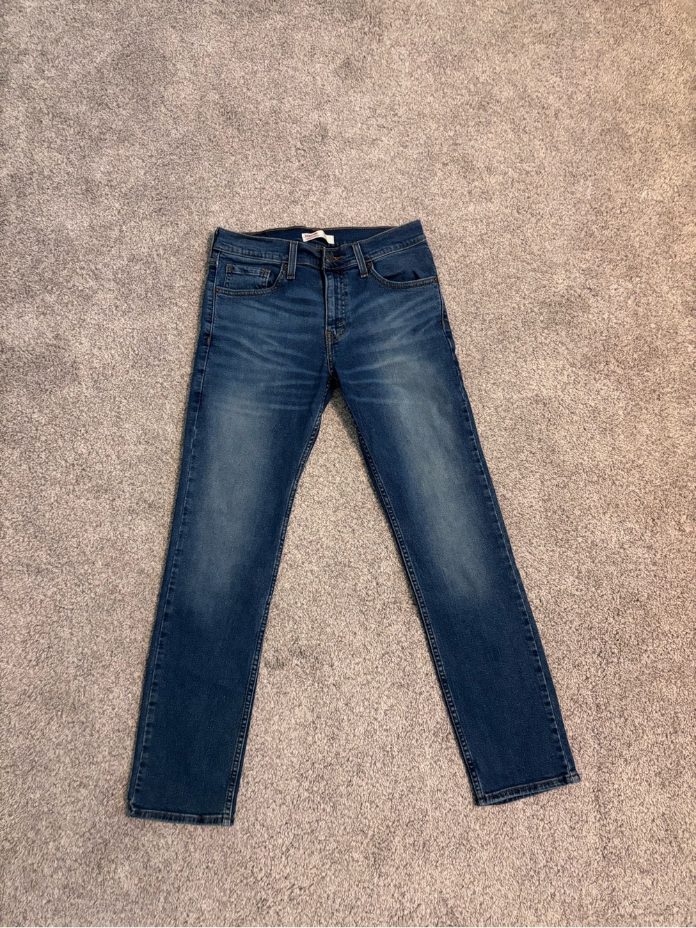 Levi's Slim Straight Jeans in Blue Wash